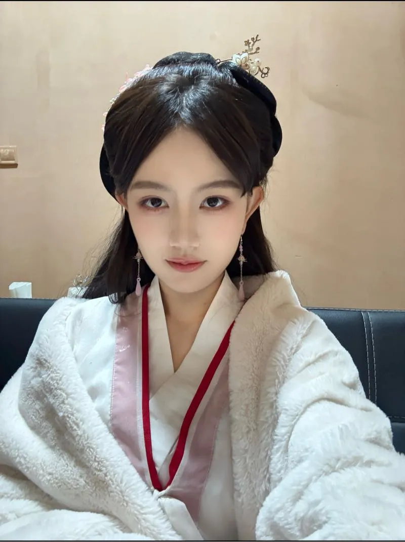 新人短剧女演员晓婷 Gallery 3