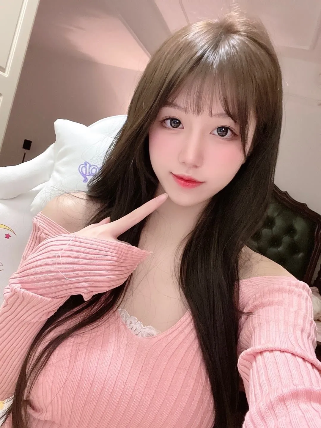 浦东瑞幸年轻嫩妹 Gallery 3