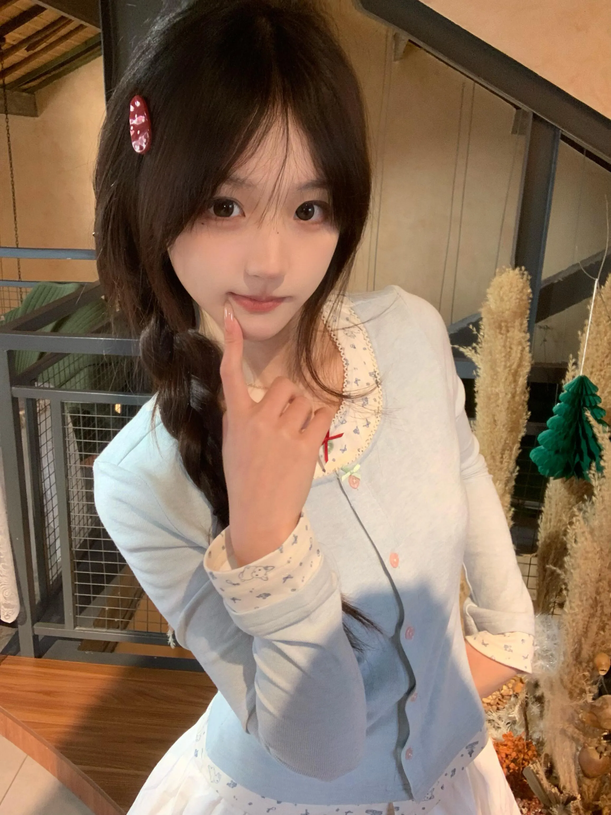 宝山 瘦小白小纯 小不点