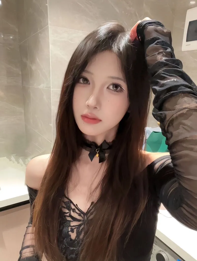 普陀萧雨 上粉下嫩真实嫩妹 Gallery 1