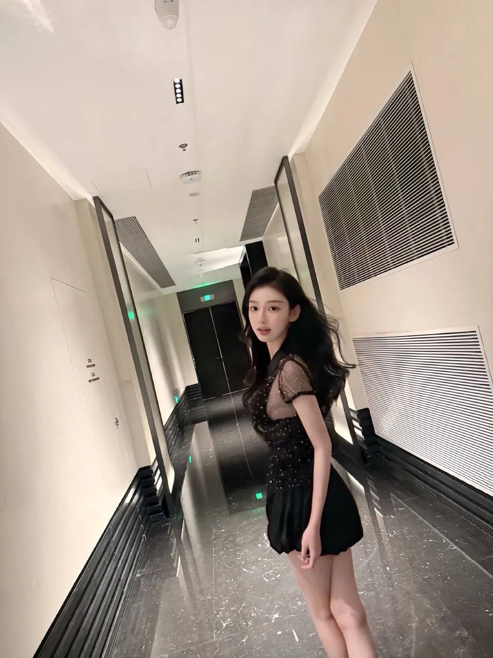 网红平模 魔鬼身材 夏目 Gallery 6