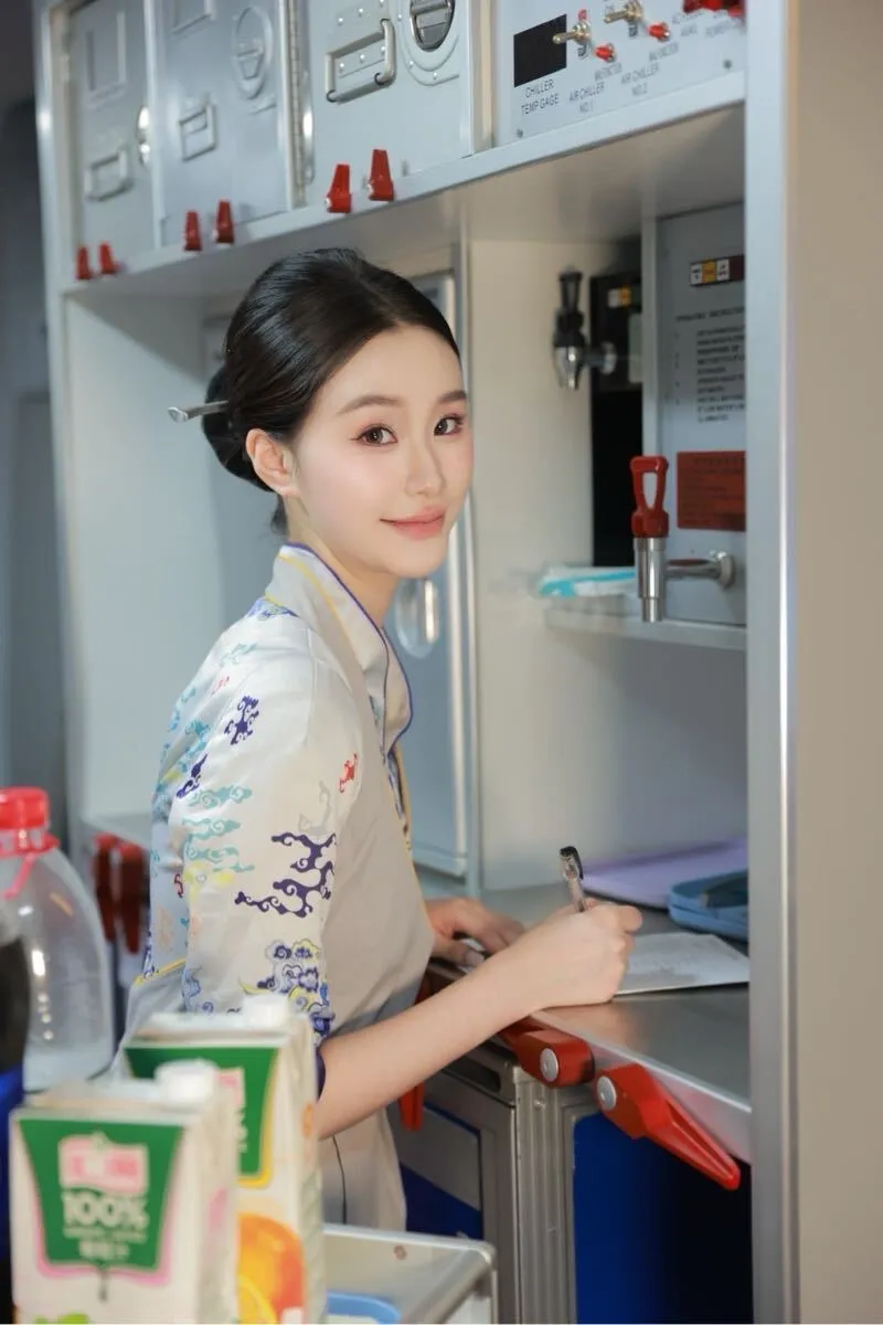 Y2375A-空姐 静安海航空姐