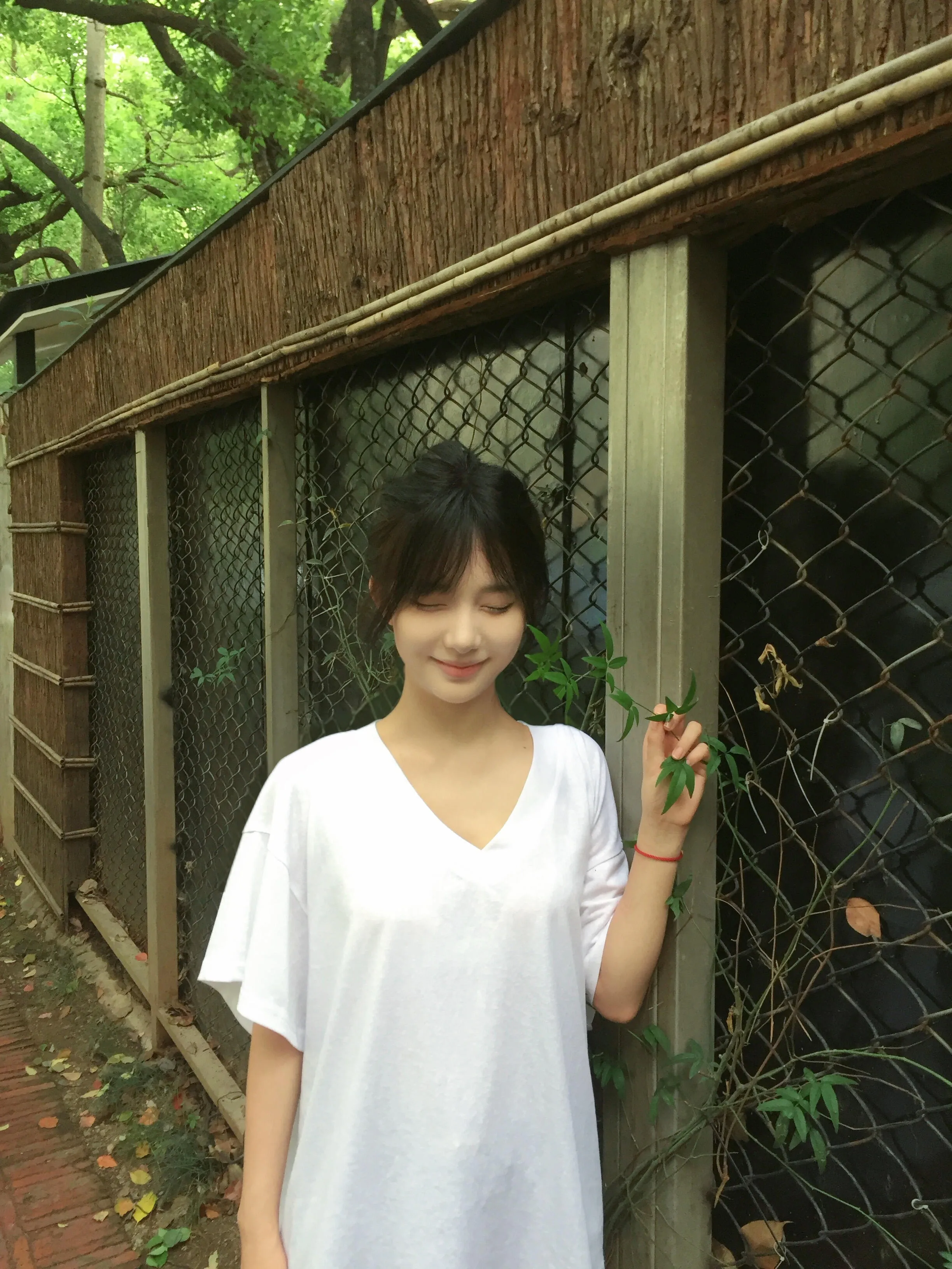 宝山 紫玉 刚下飞机 新到嫩妹 Gallery 4