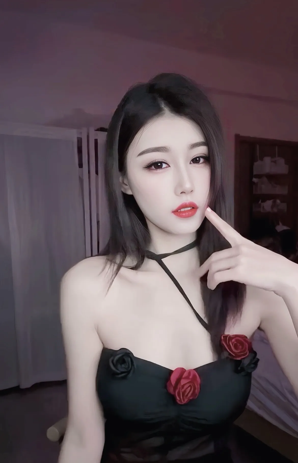 黄埔 秋香 妩媚闻花香 170 筷子腿 Gallery 2