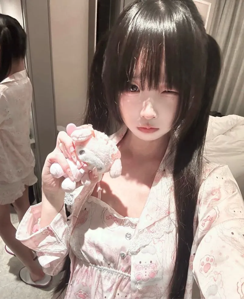 双马尾萝莉 可儿 真人真照 Gallery 3