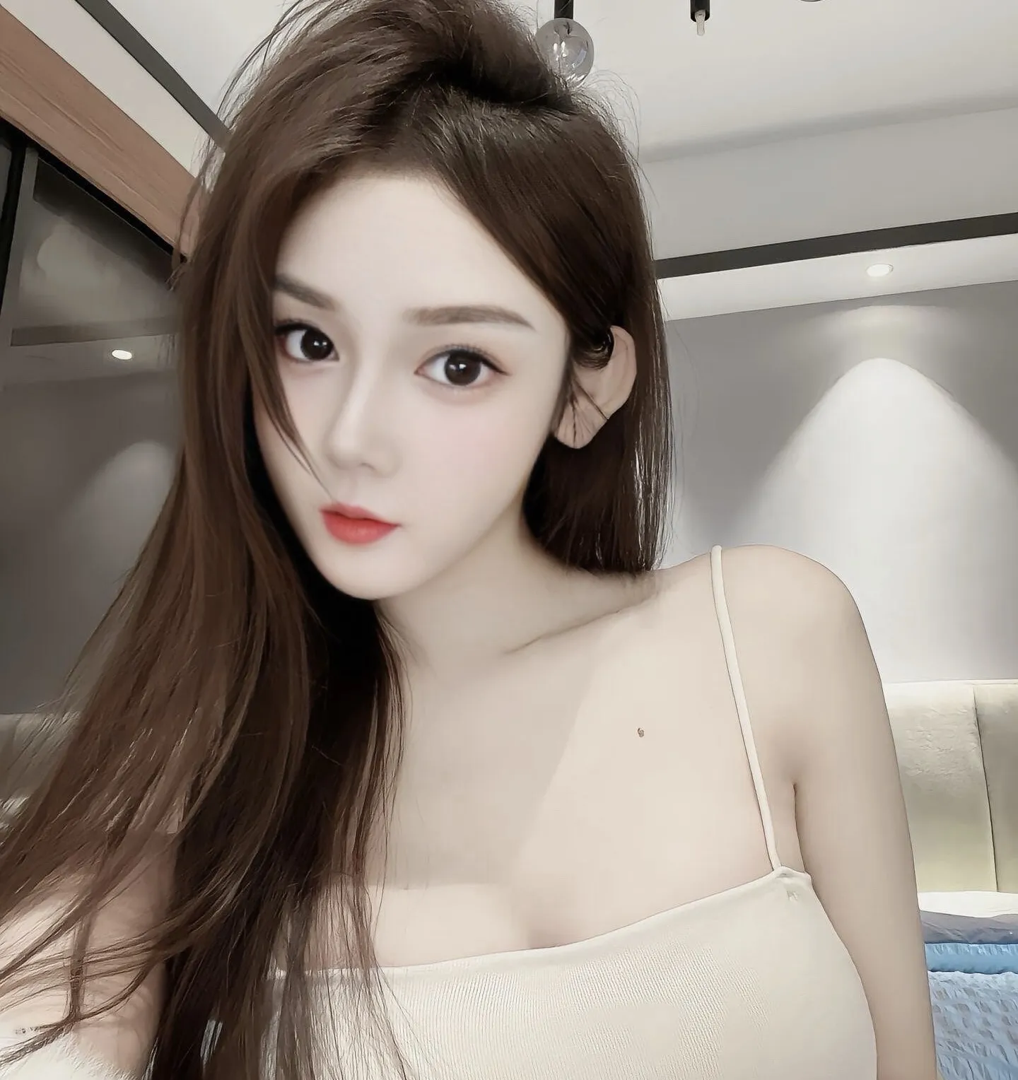 宝山 碧君 气质白小纯 冷白皮 Gallery 2