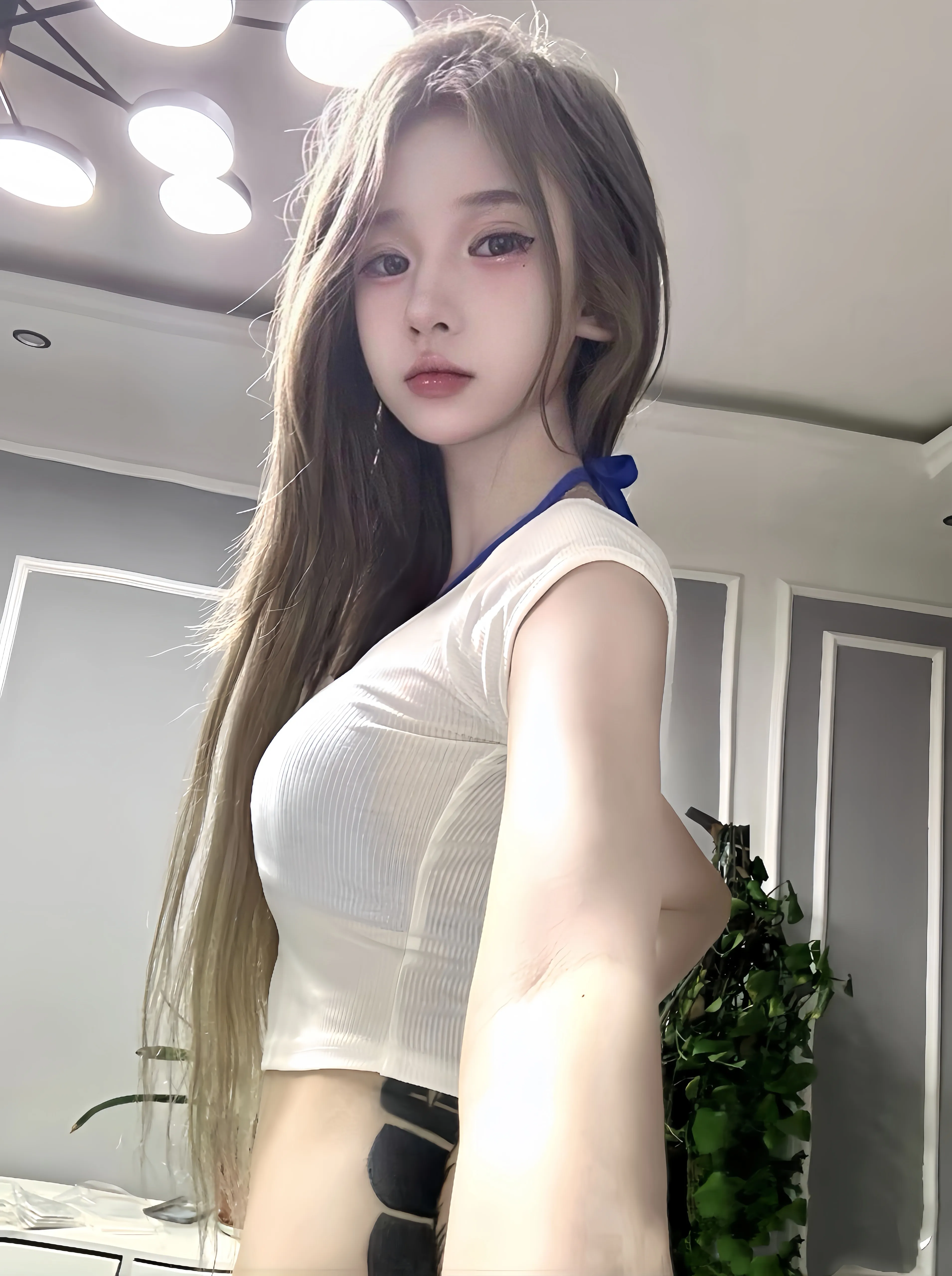 19岁超绝身材白纯小甜妹乐伊(真实06短期兼职) Gallery 6