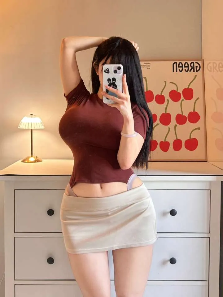 佳佳 纯欲小奶牛 F巨乳净重18斤 Gallery 6