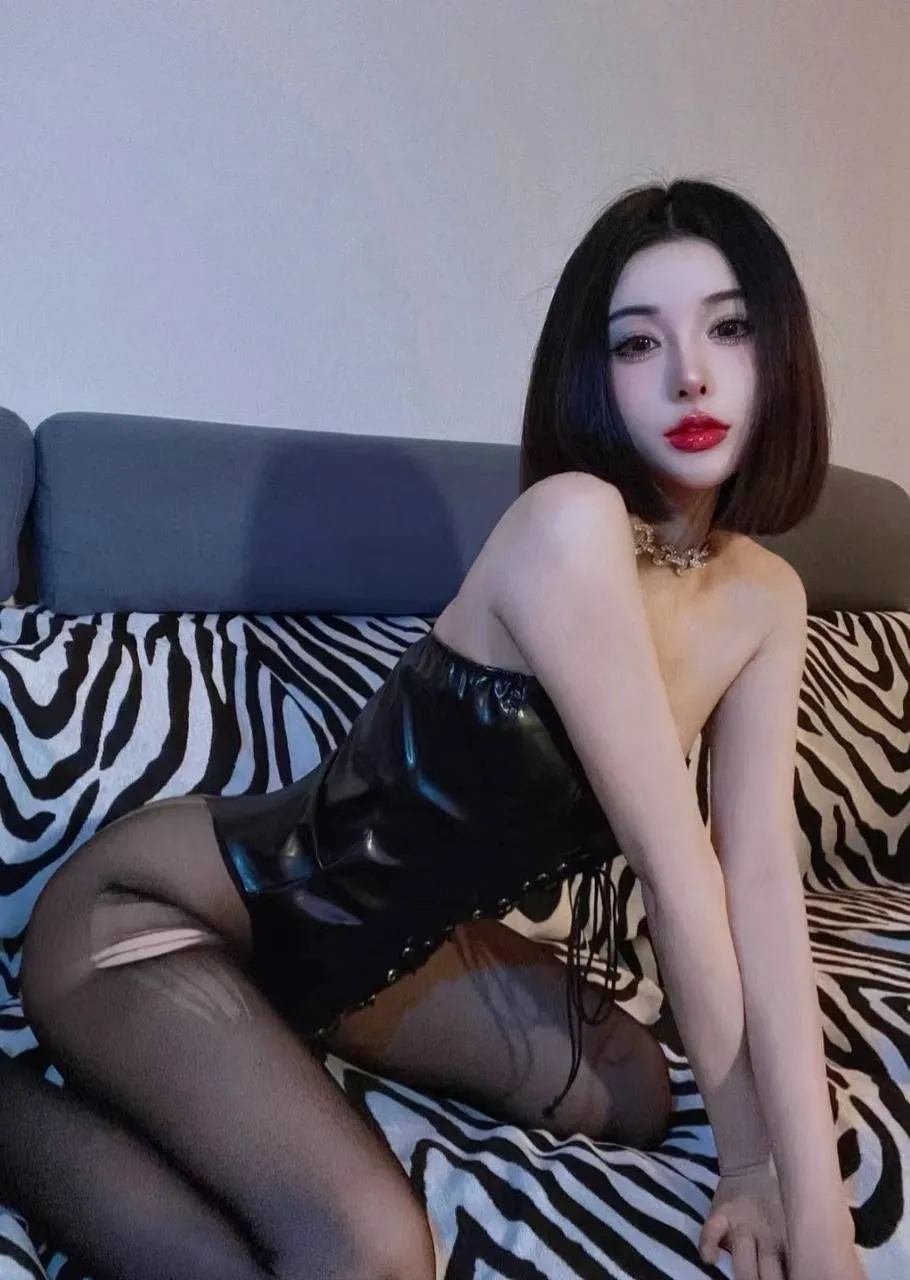 浦东陆家嘴迪娜（蛇纹69）真胸E Gallery 2