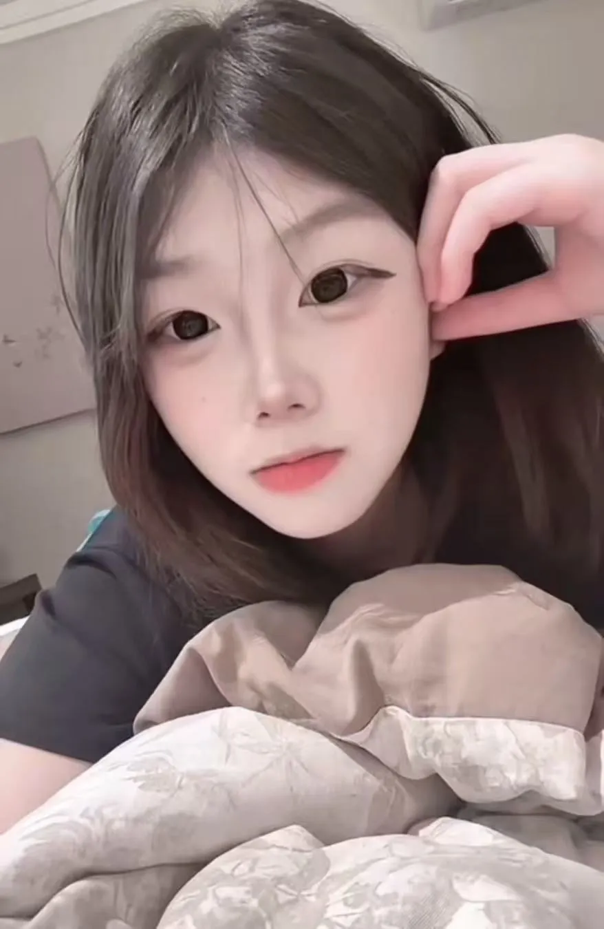 Y4409-嫩瑶 浦东极品白小纯 畫廊 3