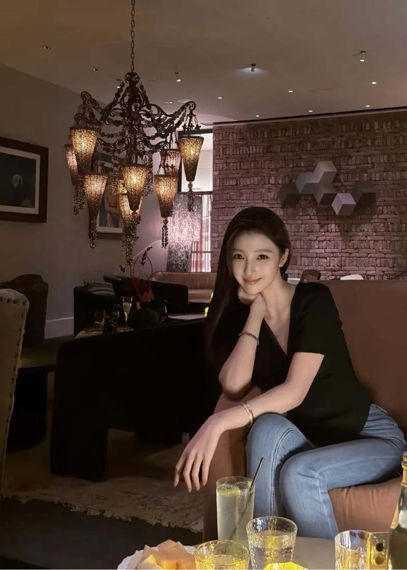 213新人超正高白模特 🏠5外万 Gallery 4