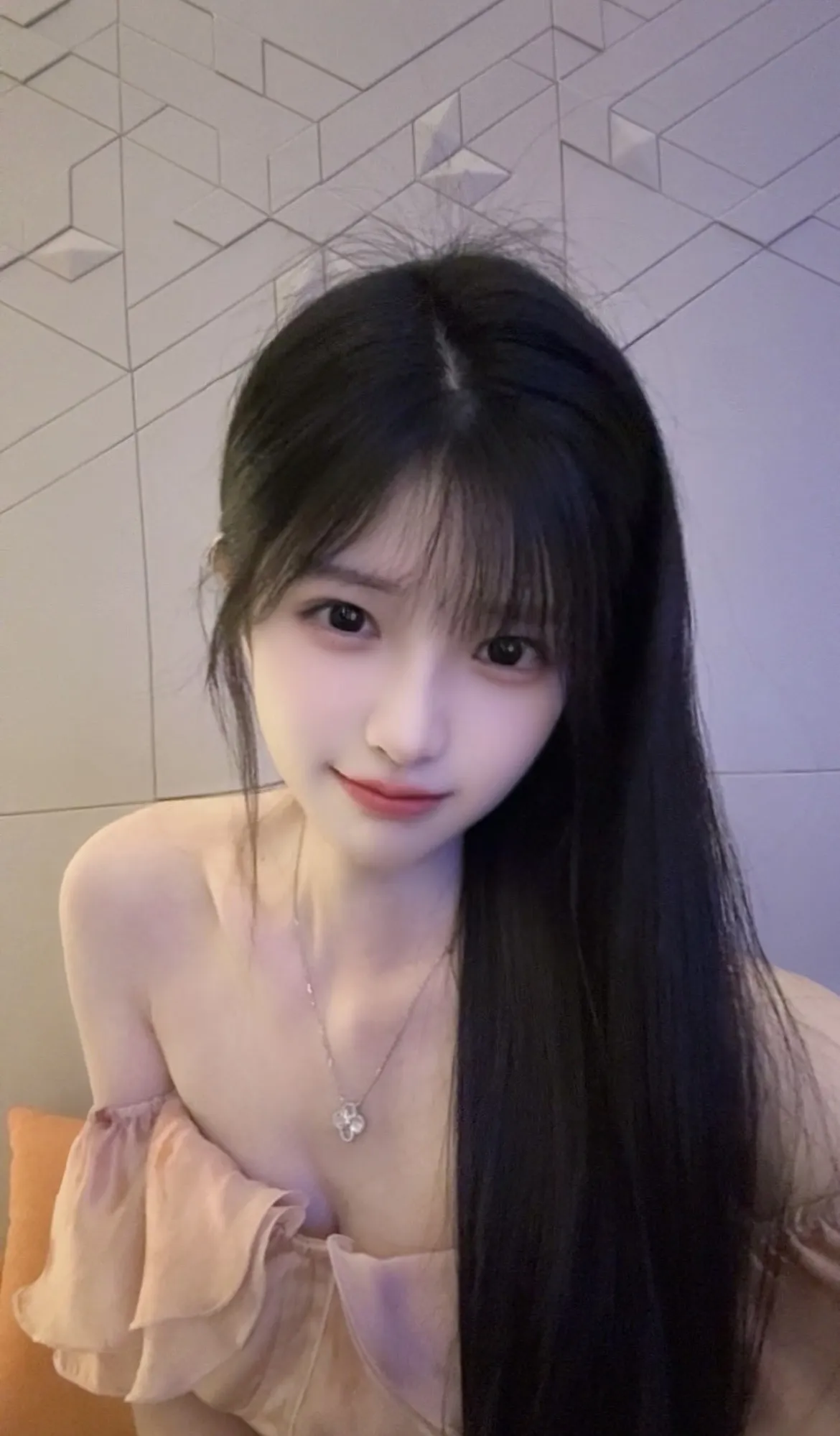 Y4757-170 闵行清纯甜美在校大学生