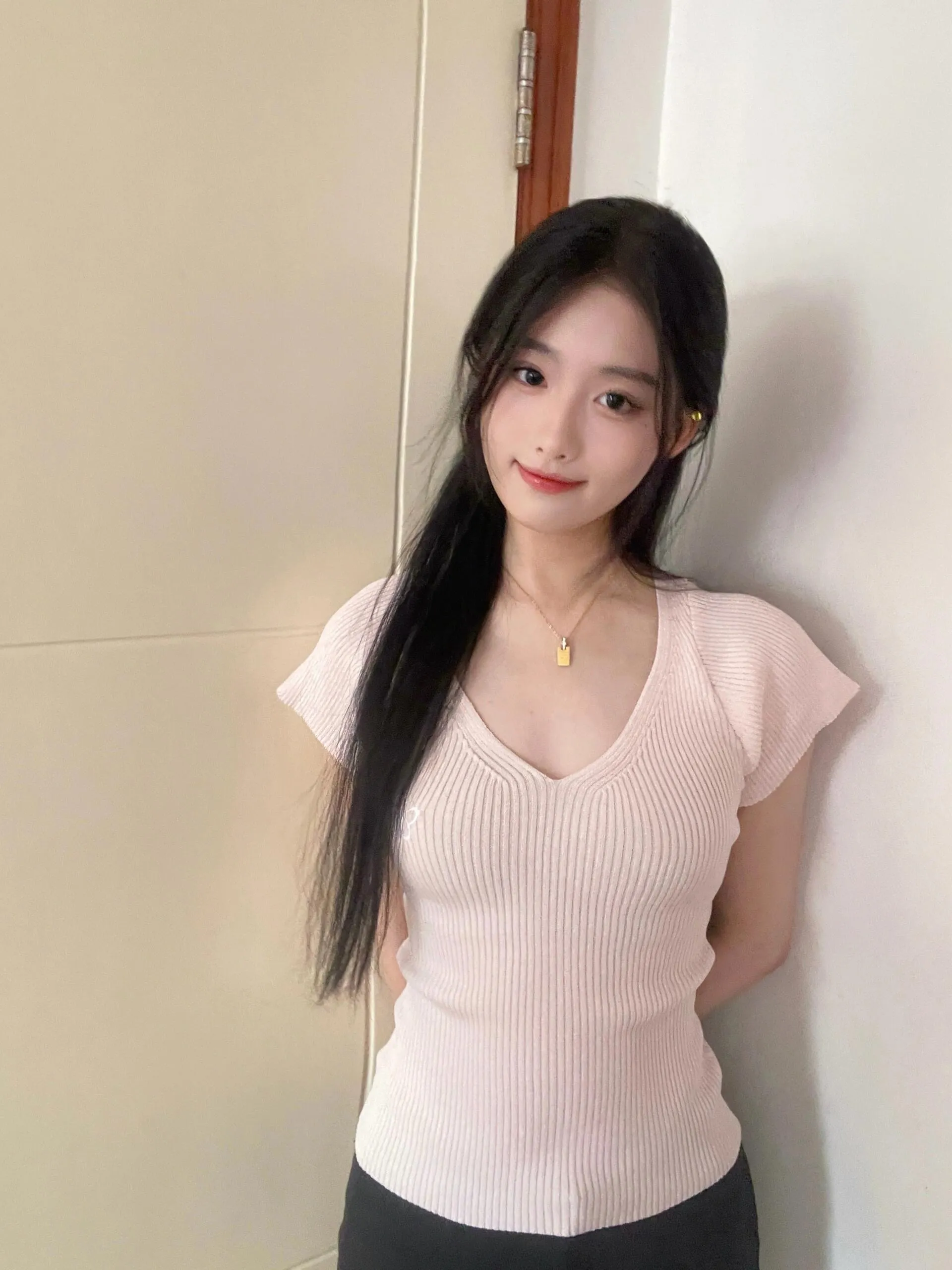 小玲，床上小妖精骚气冲天叫声销魂