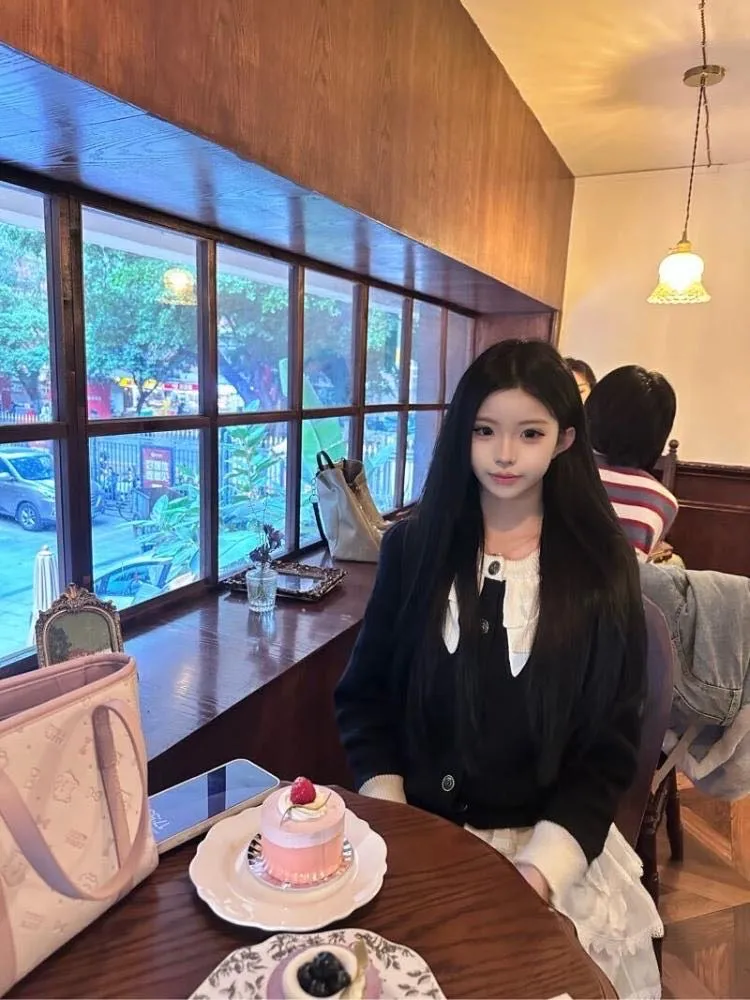 普陀奈奈 极品白幼瘦 Gallery 3