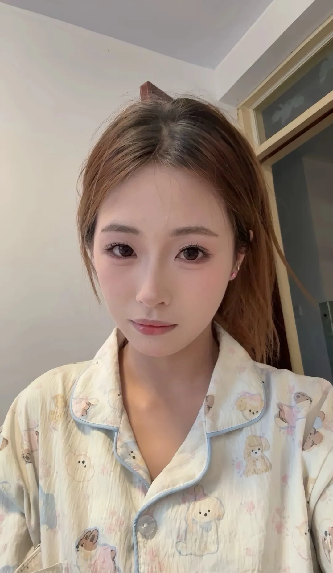 小七 新人纯小白一米七大长腿欢迎大哥调教🫦 Gallery 3