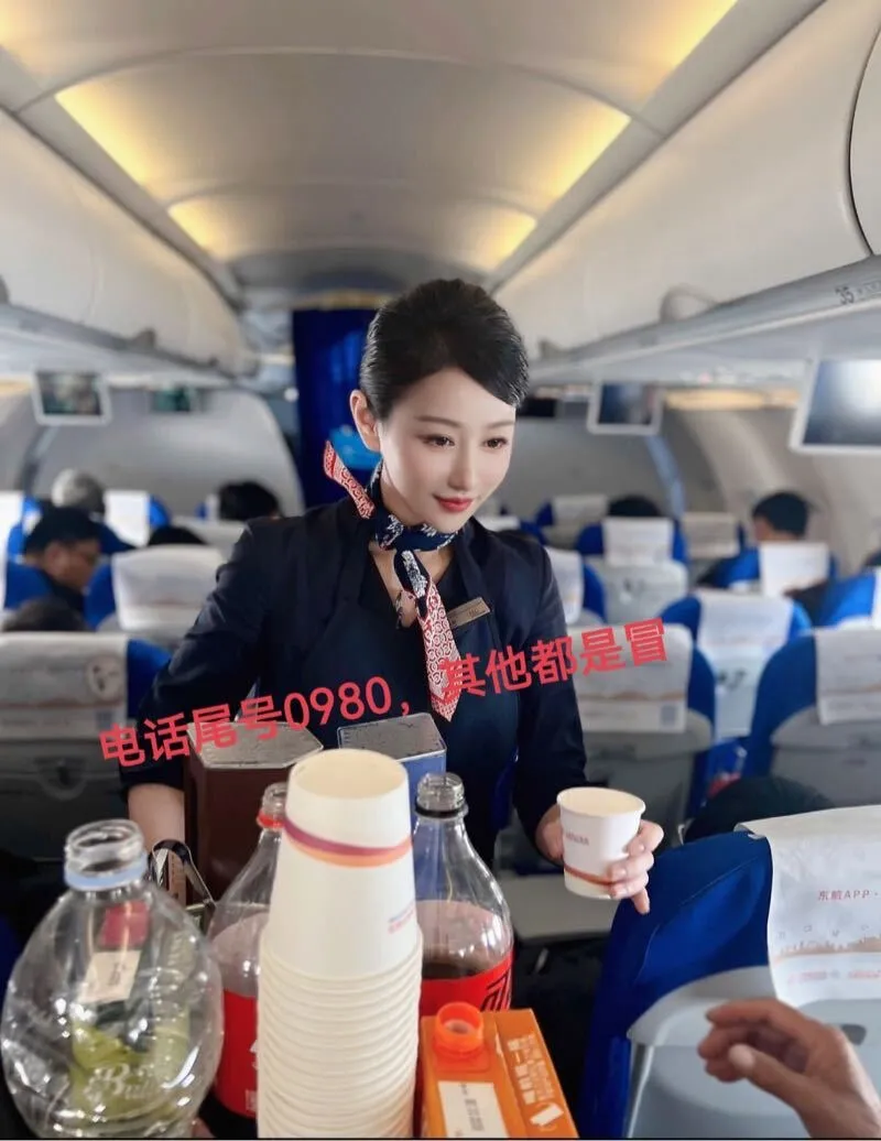 PD147浦东真实在飞东航空姐 Gallery 1