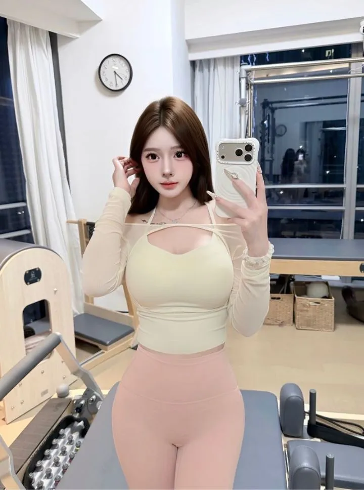 徐汇 惠子 瑜伽🧘🏻‍♀️小姐姐 Gallery 4