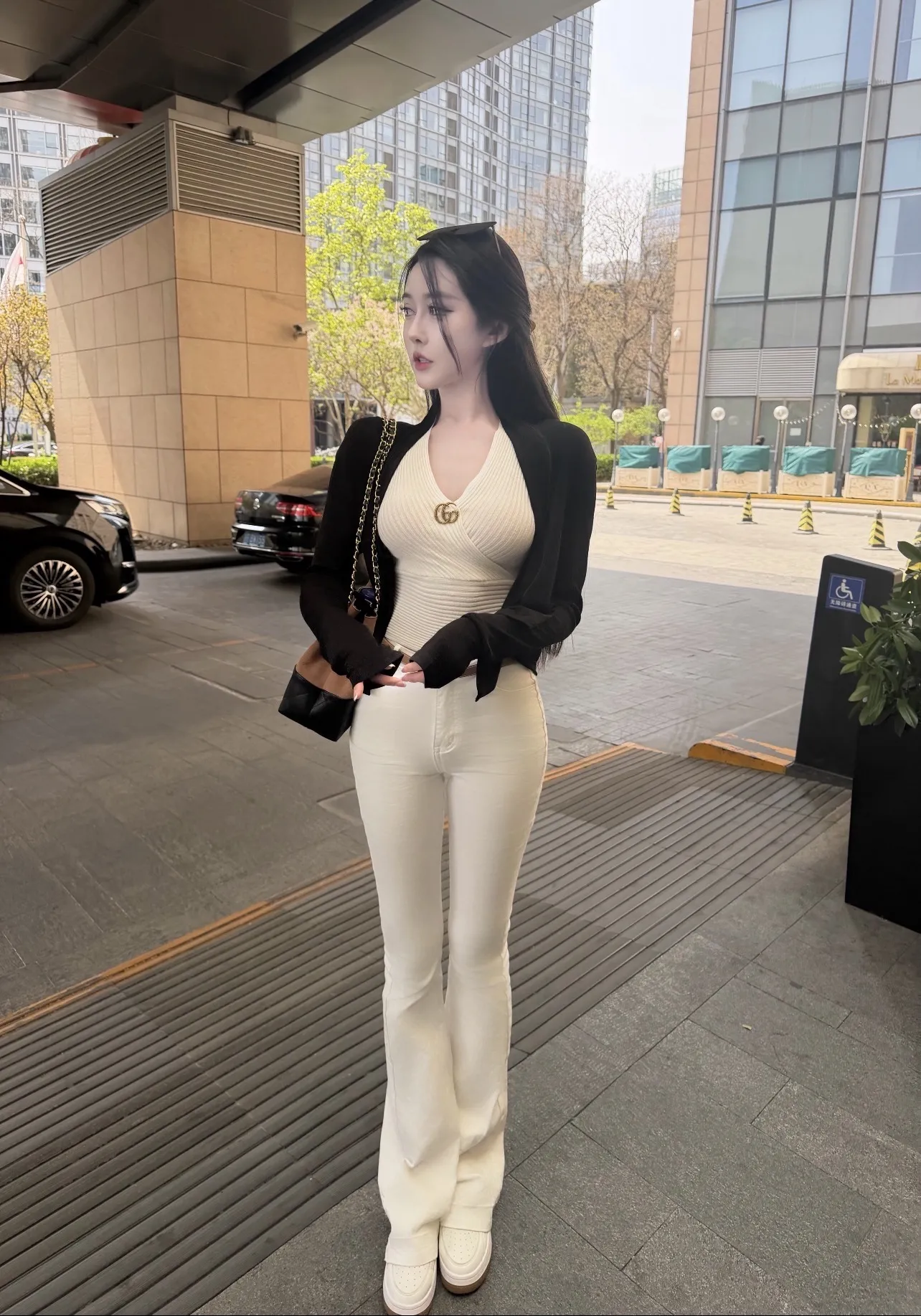 Tina天然🐻圆润饱满身材完美 Gallery 5