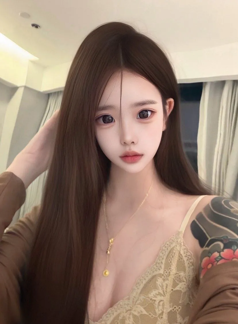 极品反差妹芸子 Gallery 1