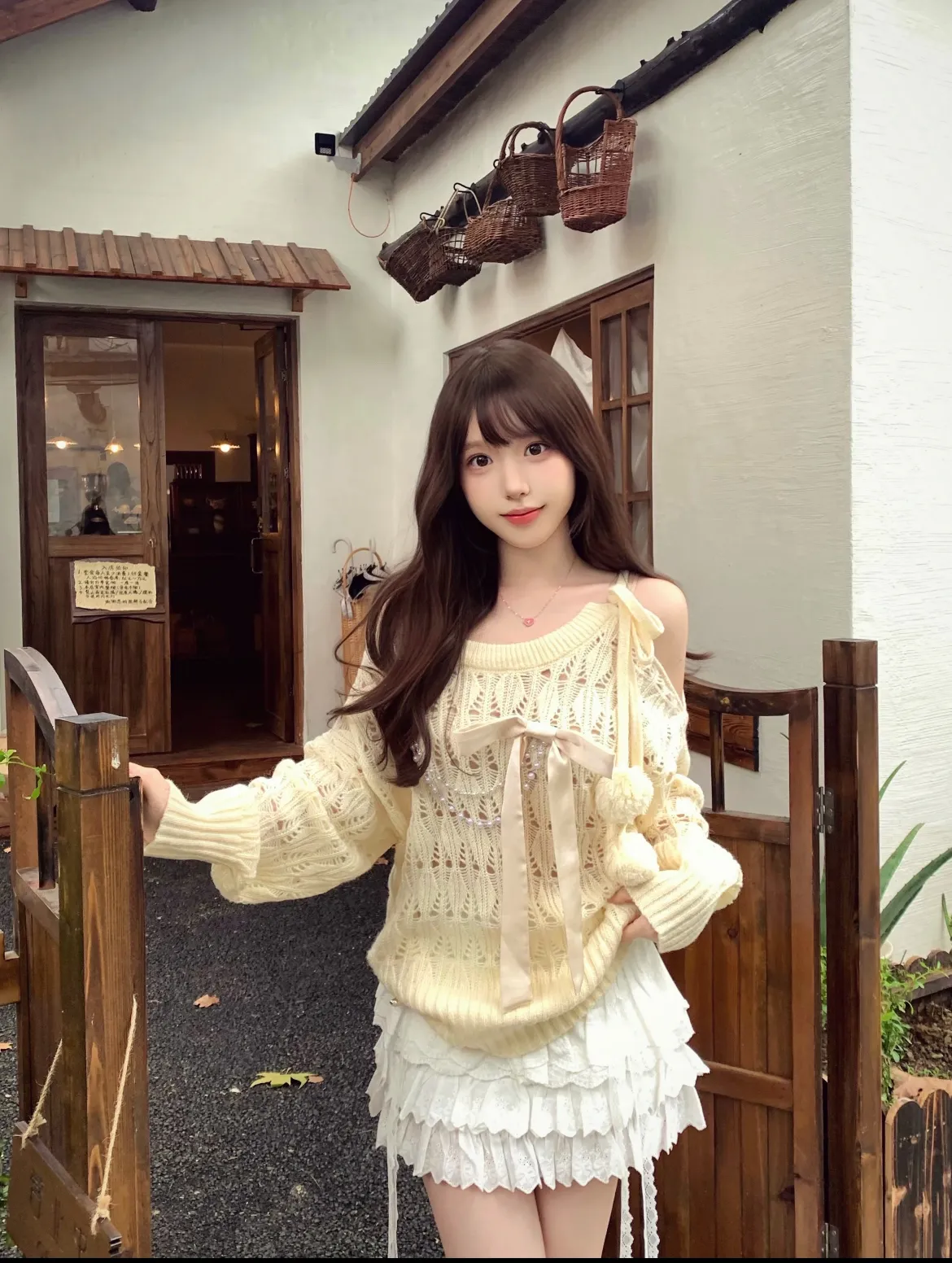 菲尔极品萝莉首次下海皮肤巨白 Gallery 1