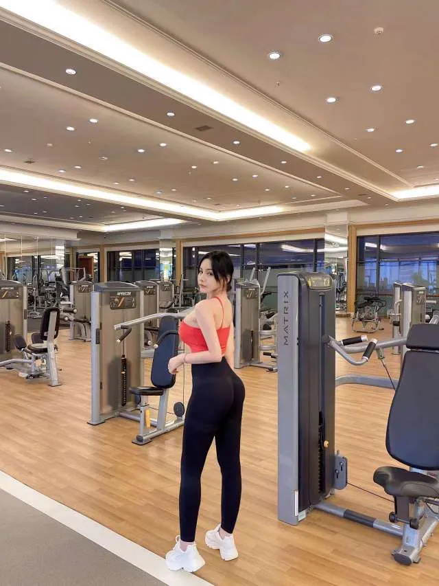 闵行🏠3 外 5️⃣178纯天然白🐯大H Gallery 4