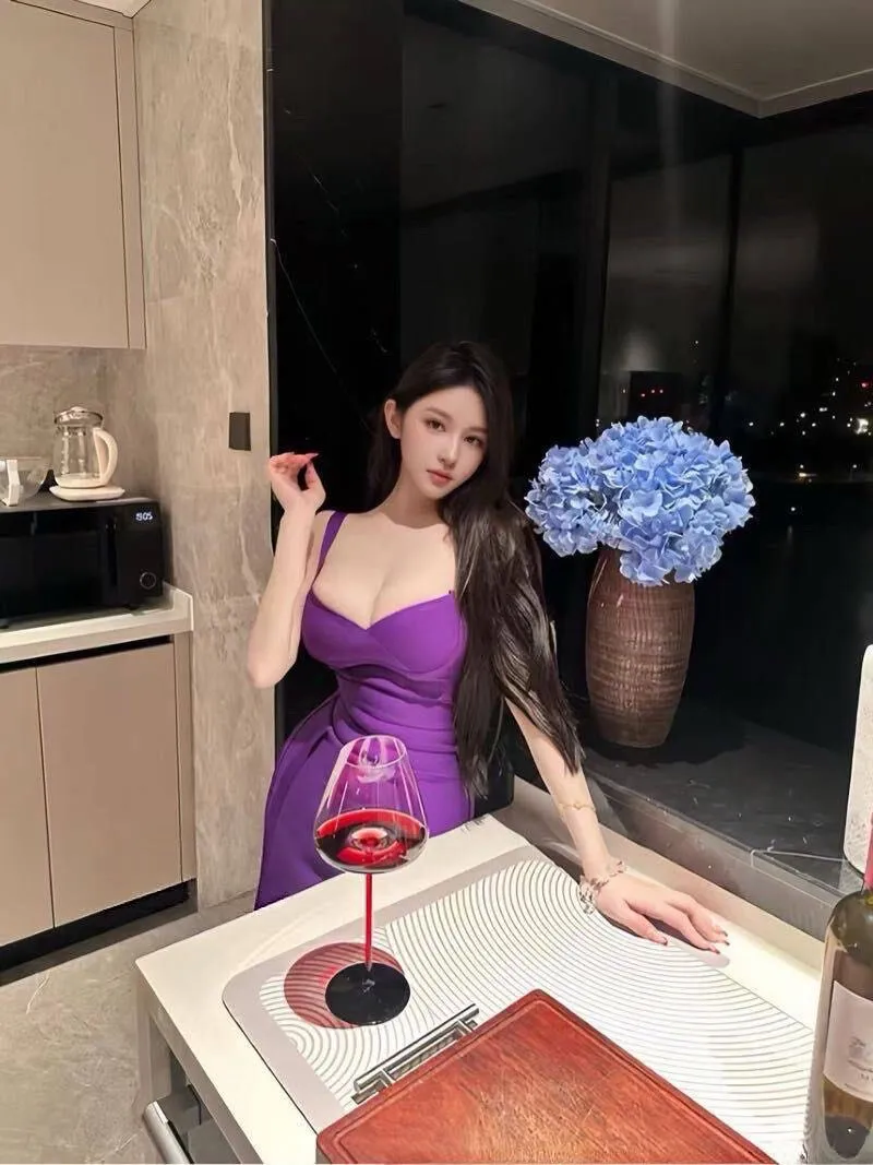 顶美少御 醒醒 火辣曲线 Gallery 5