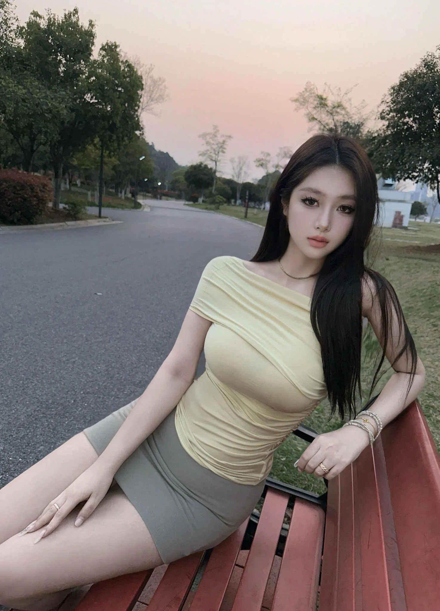 上海大学生 Gallery 1