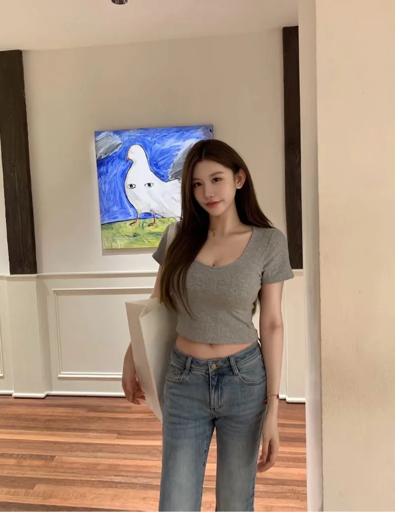 素素 人瘦奶大温柔不事 短开赚钱买包包 Gallery 2