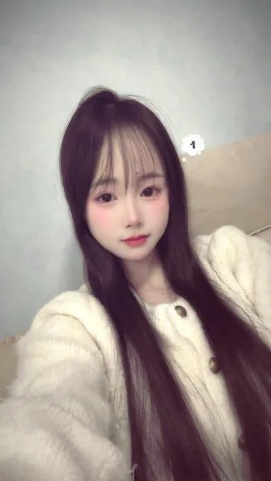 徐汇❤️圆圆 极品大胸嫩妹 真实19真实E Gallery 3
