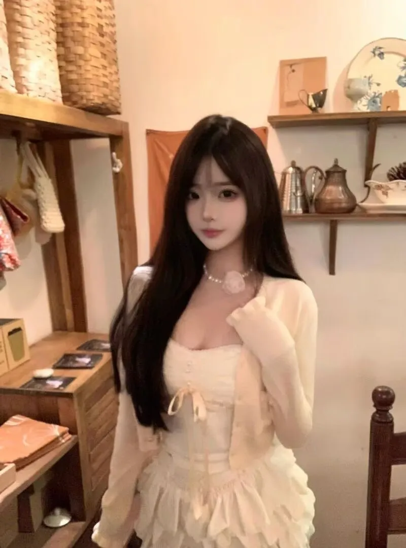 闵行 猫小期 短开嫩妹 Gallery 4