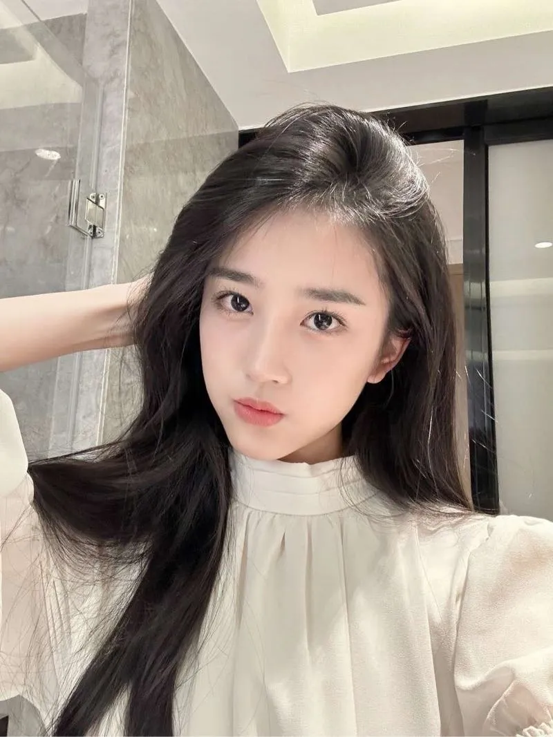 兼职街拍模特 哆哆 高牌少御 Gallery 4