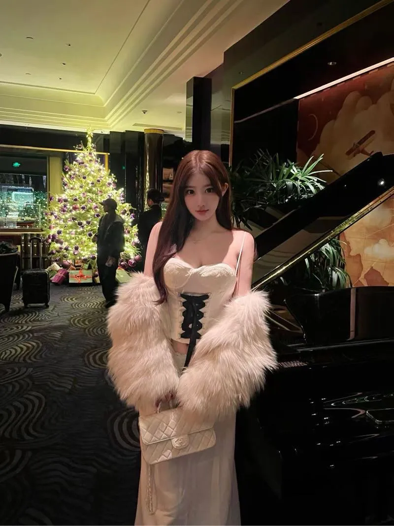 a517白虎173D御姐车震双飞 Gallery 2