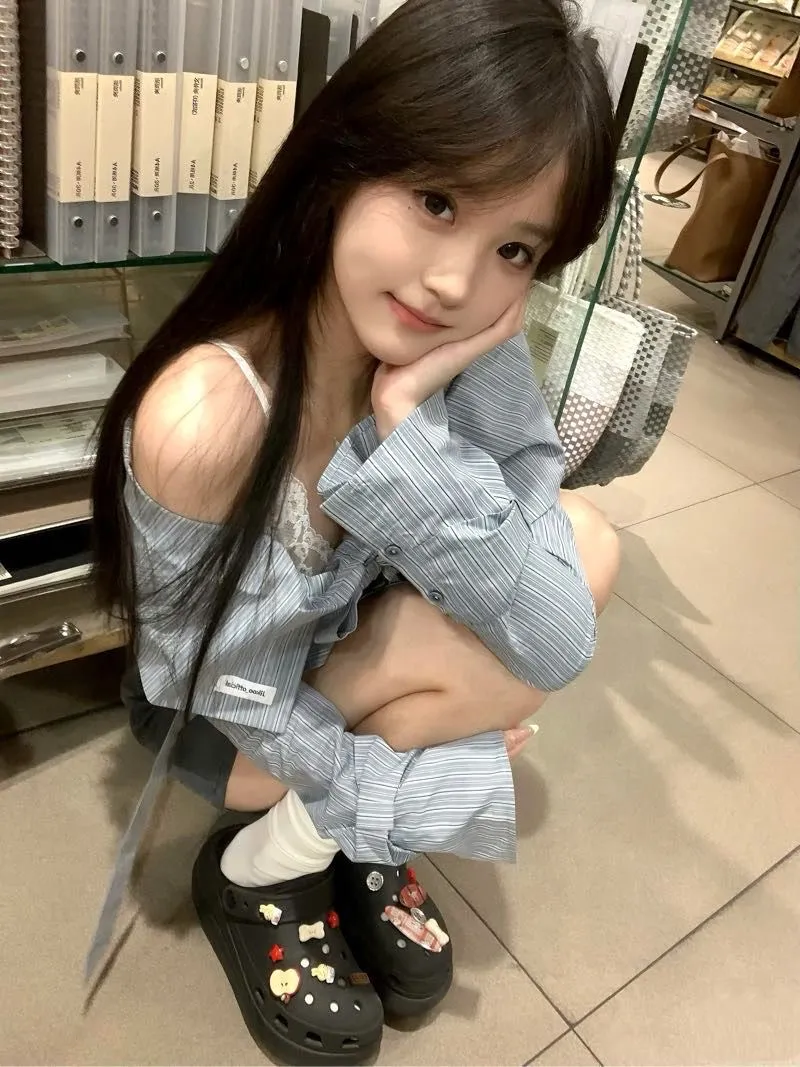 闵行 桃夭 极品小嫩妹刚下💦 Gallery 3