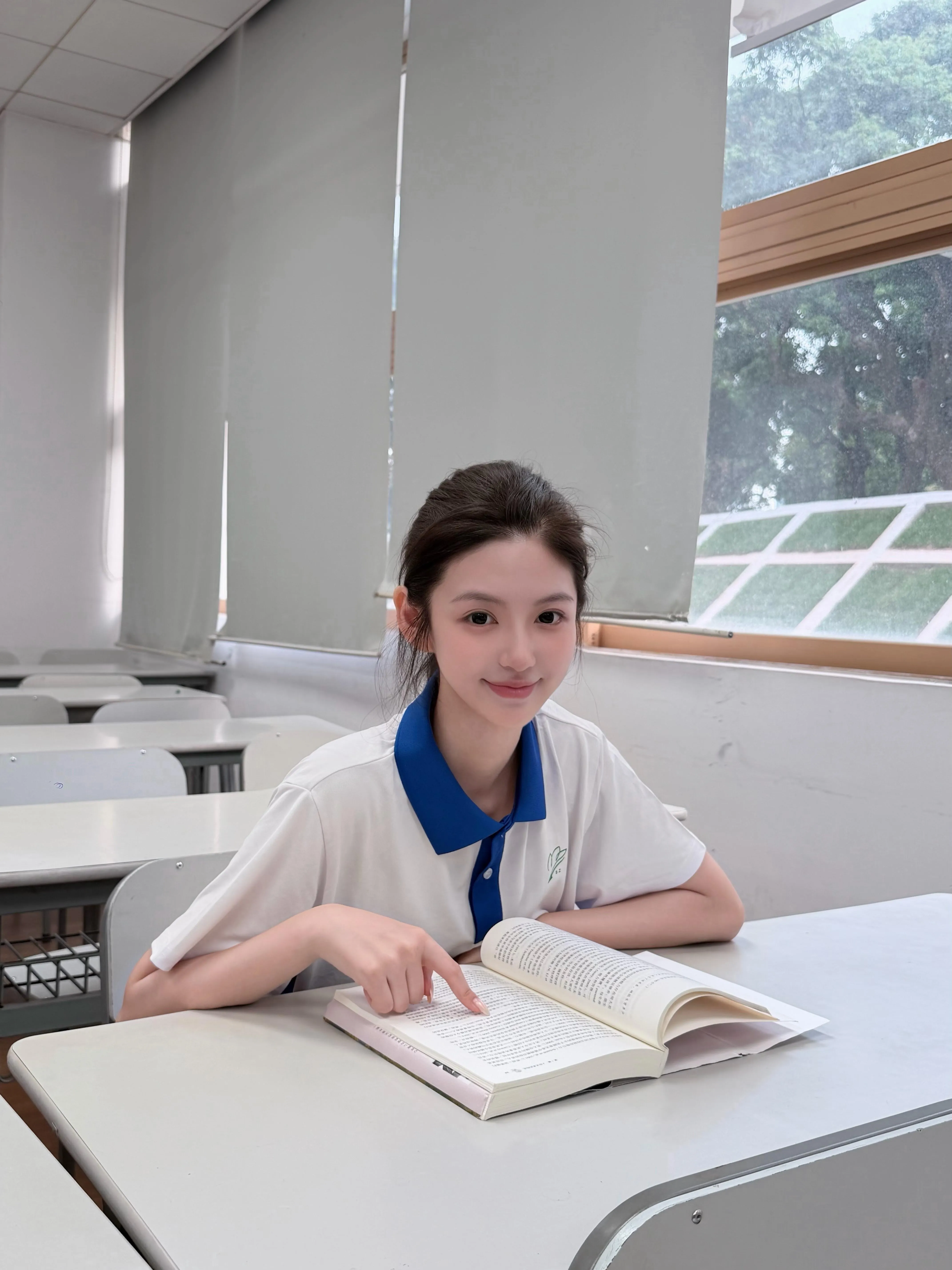 小欣，高中毕业刚下海三点粉嫩粉嫩嫩粉嫩 Gallery 5