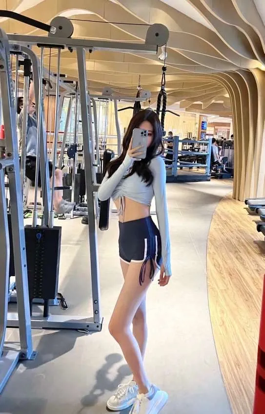 a126御姐学生可双飞代开 Gallery 1