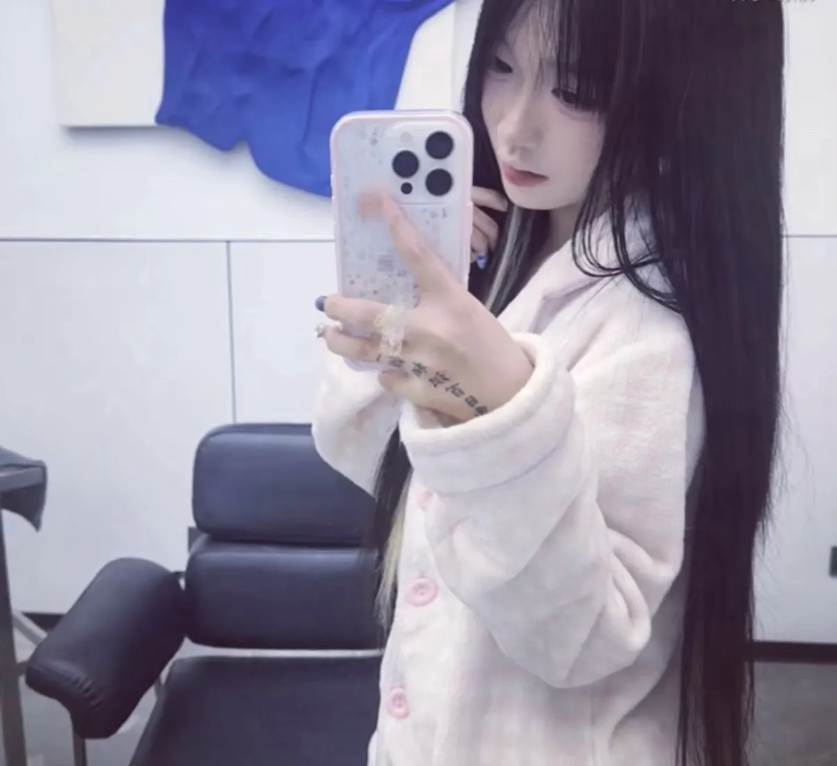 松江08六六 低价只为养活小姐姐 假照赔米 Gallery 2