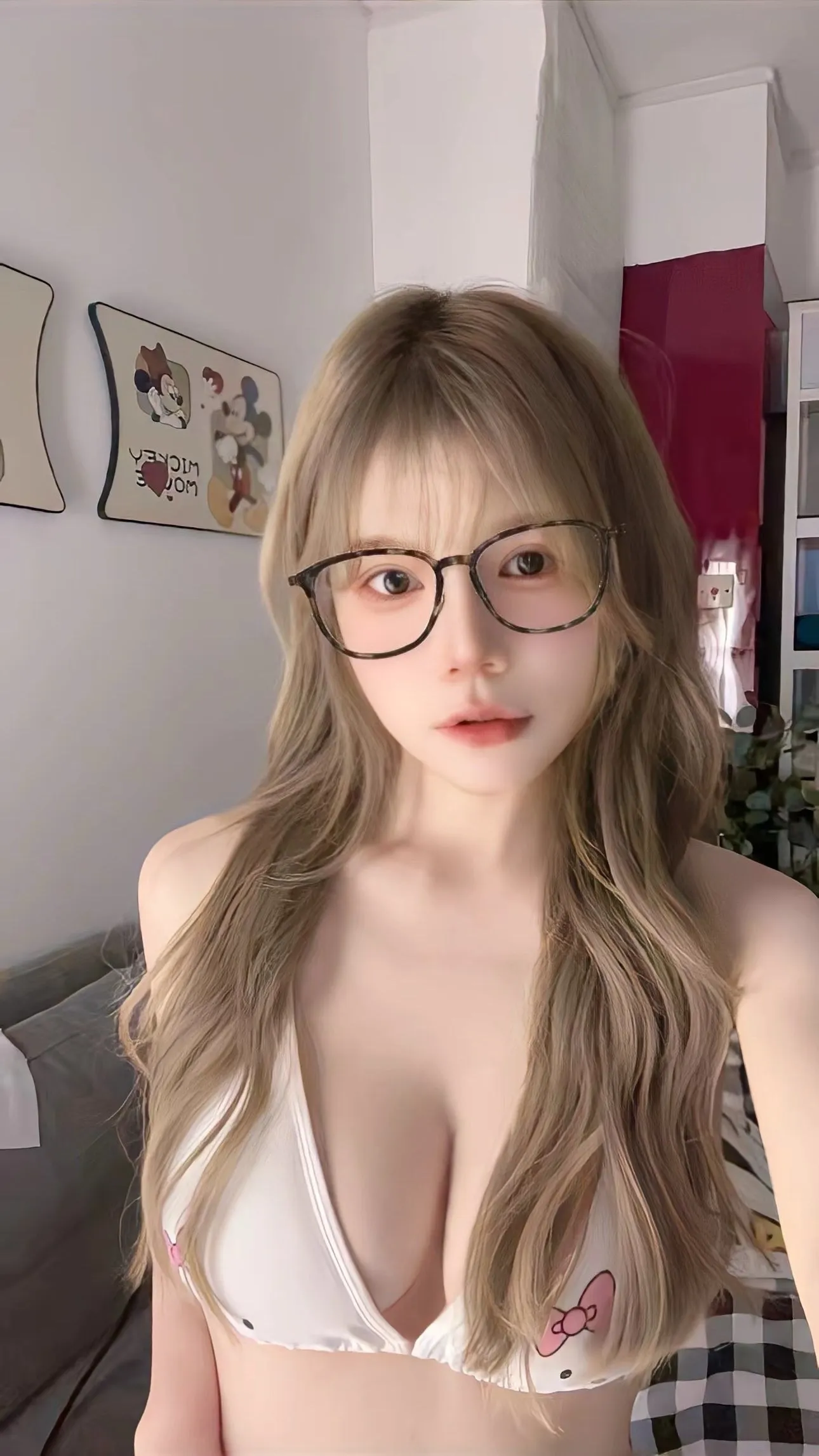 闵行 椰奶 极品欧系混血冷白皮 Gallery 2