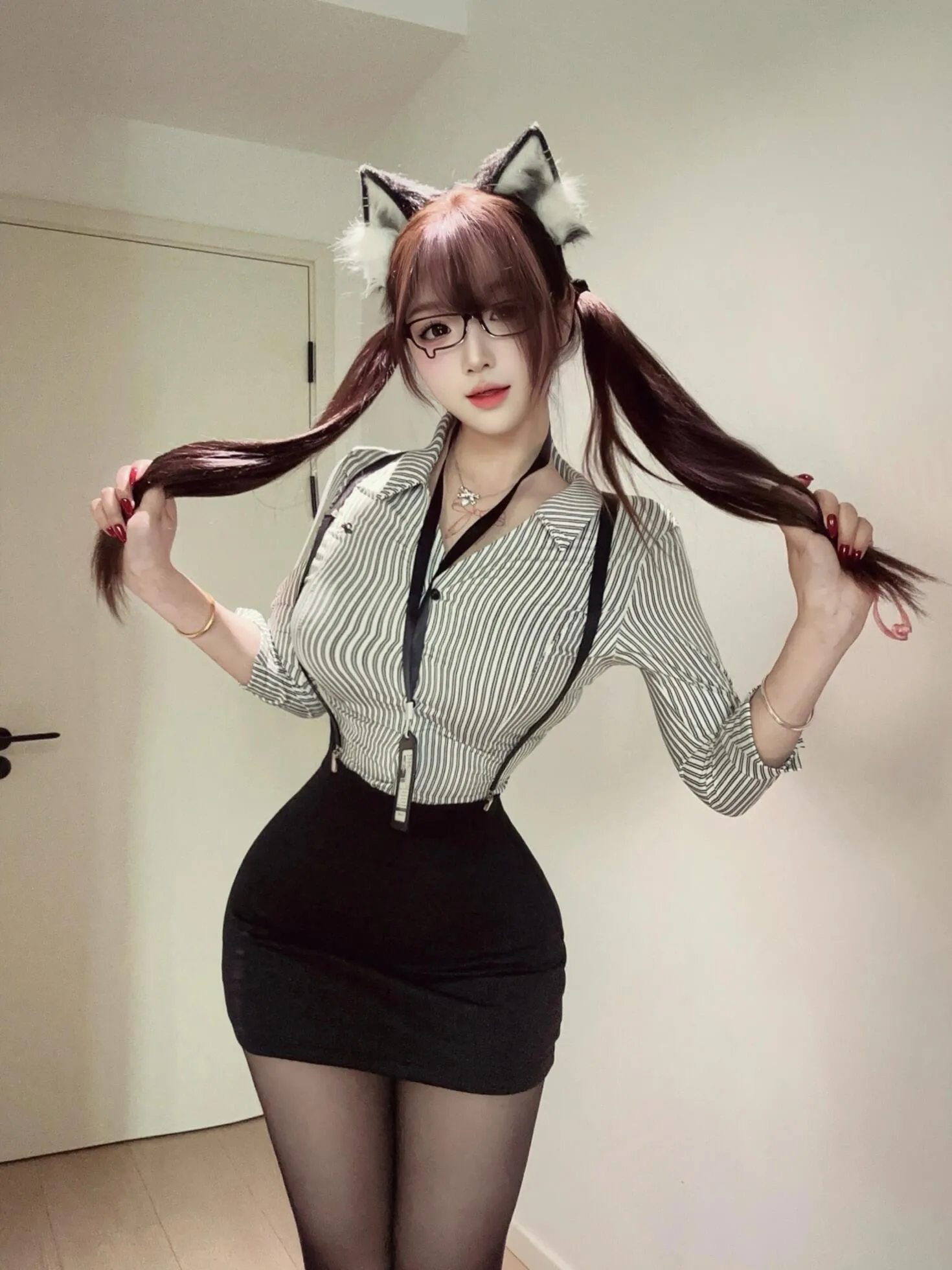 闵行新人奶兔🐰兼职萝莉魔鬼身材 Gallery 4