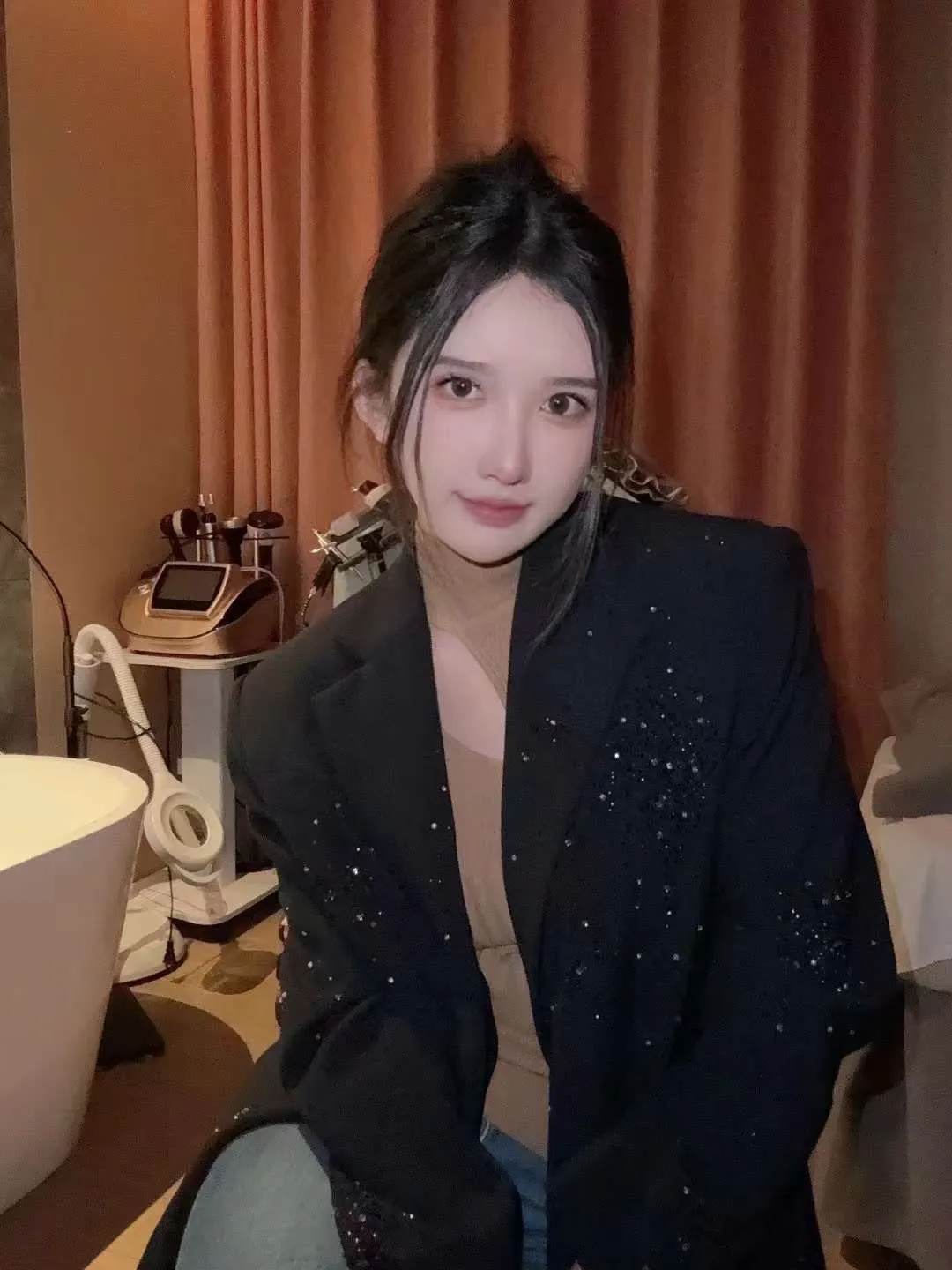 y058洋气纯欲樱桃车震双飞 Gallery 2