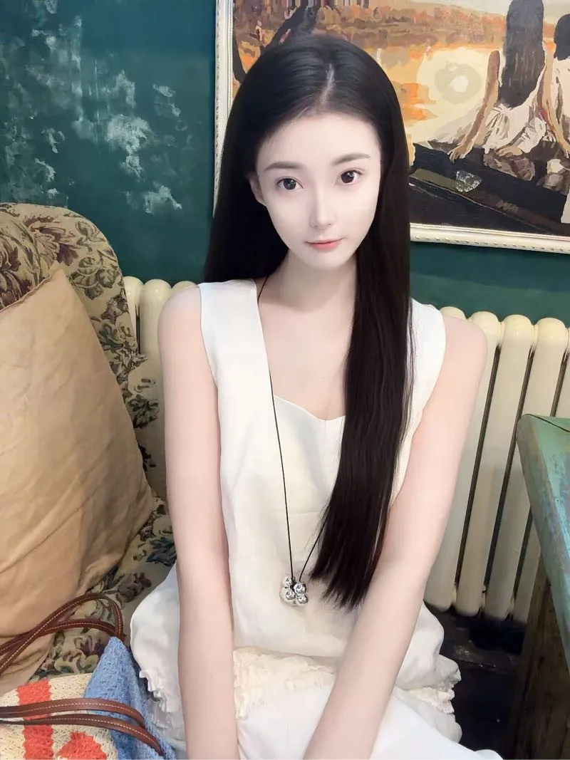 黄浦   彤彤 Gallery 1