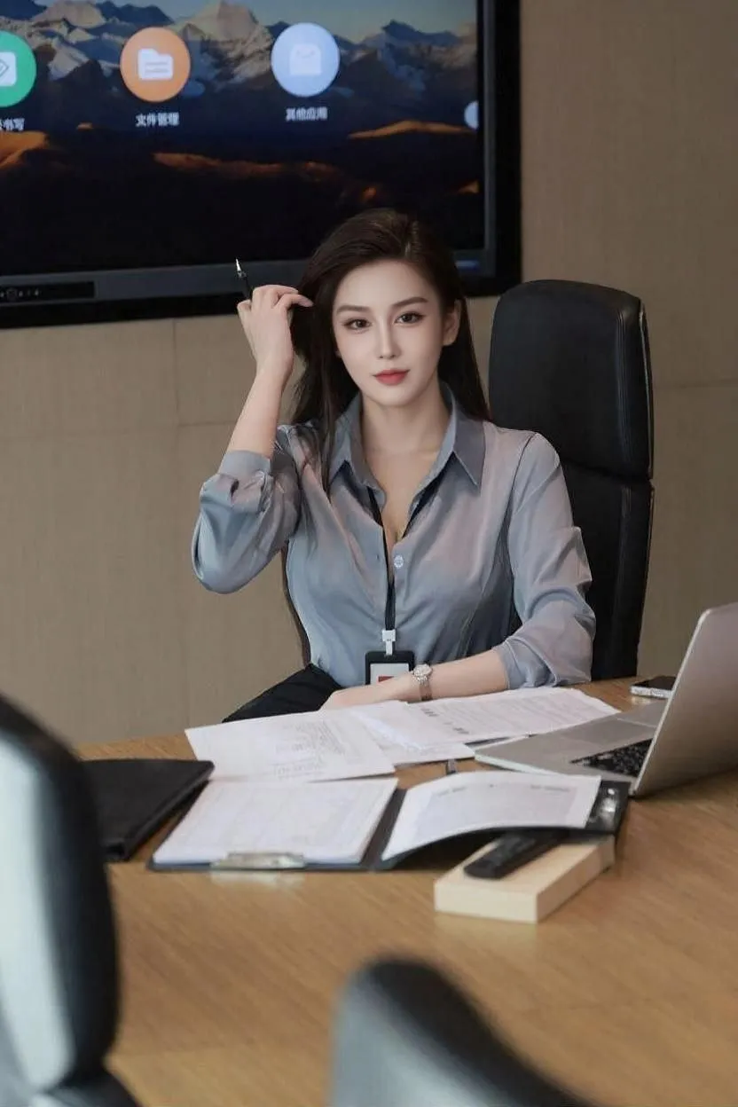 浦东174身高御姐刘秘书wtcpsm双飞 Gallery 4