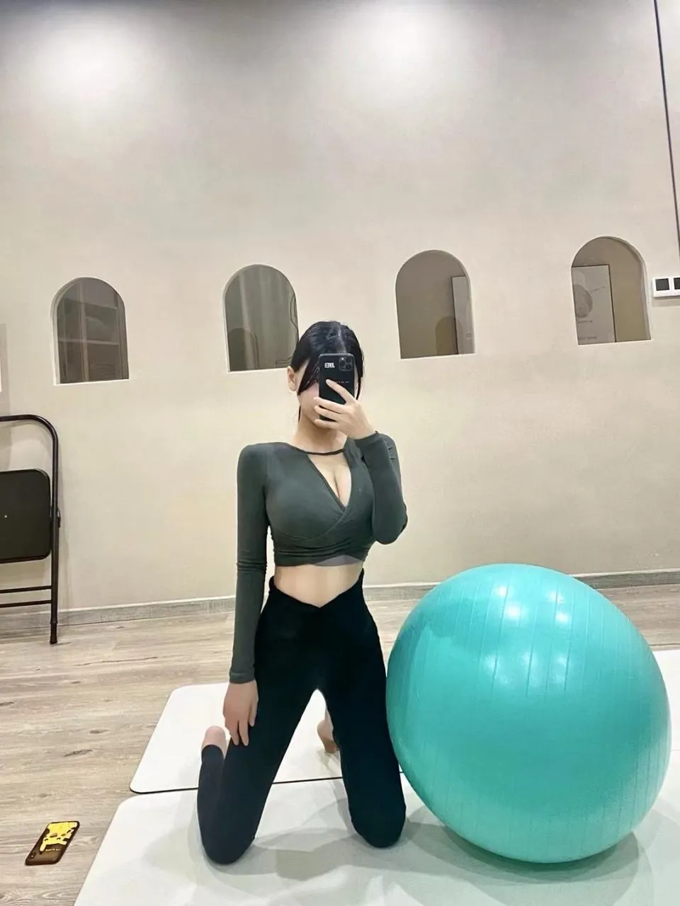 牡丹 E杯 抓🐉筋 服务天花板 Gallery 4
