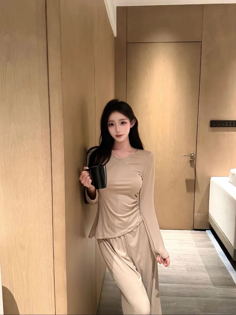 闵行  乔乔 极品🥢腿白小纯 Gallery 6