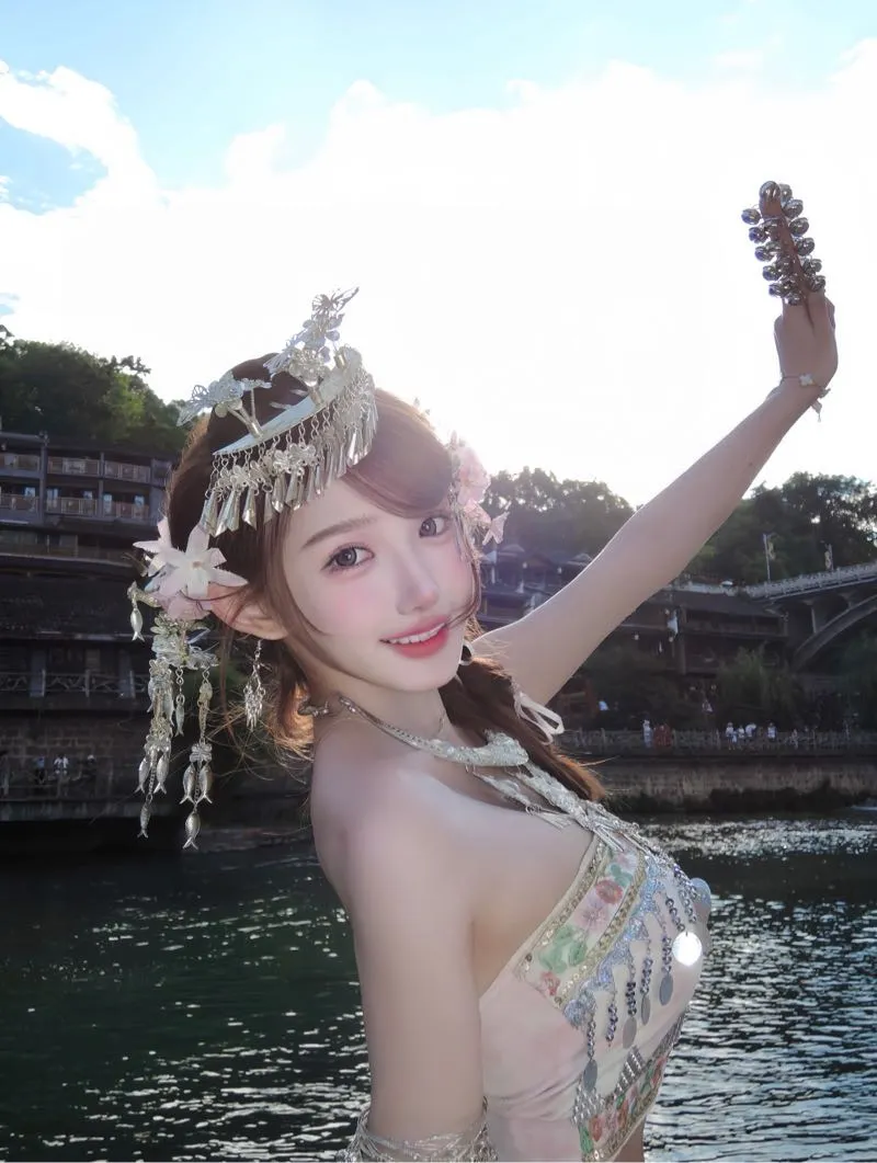 芸瑶 极品苗家女孩 Gallery 2