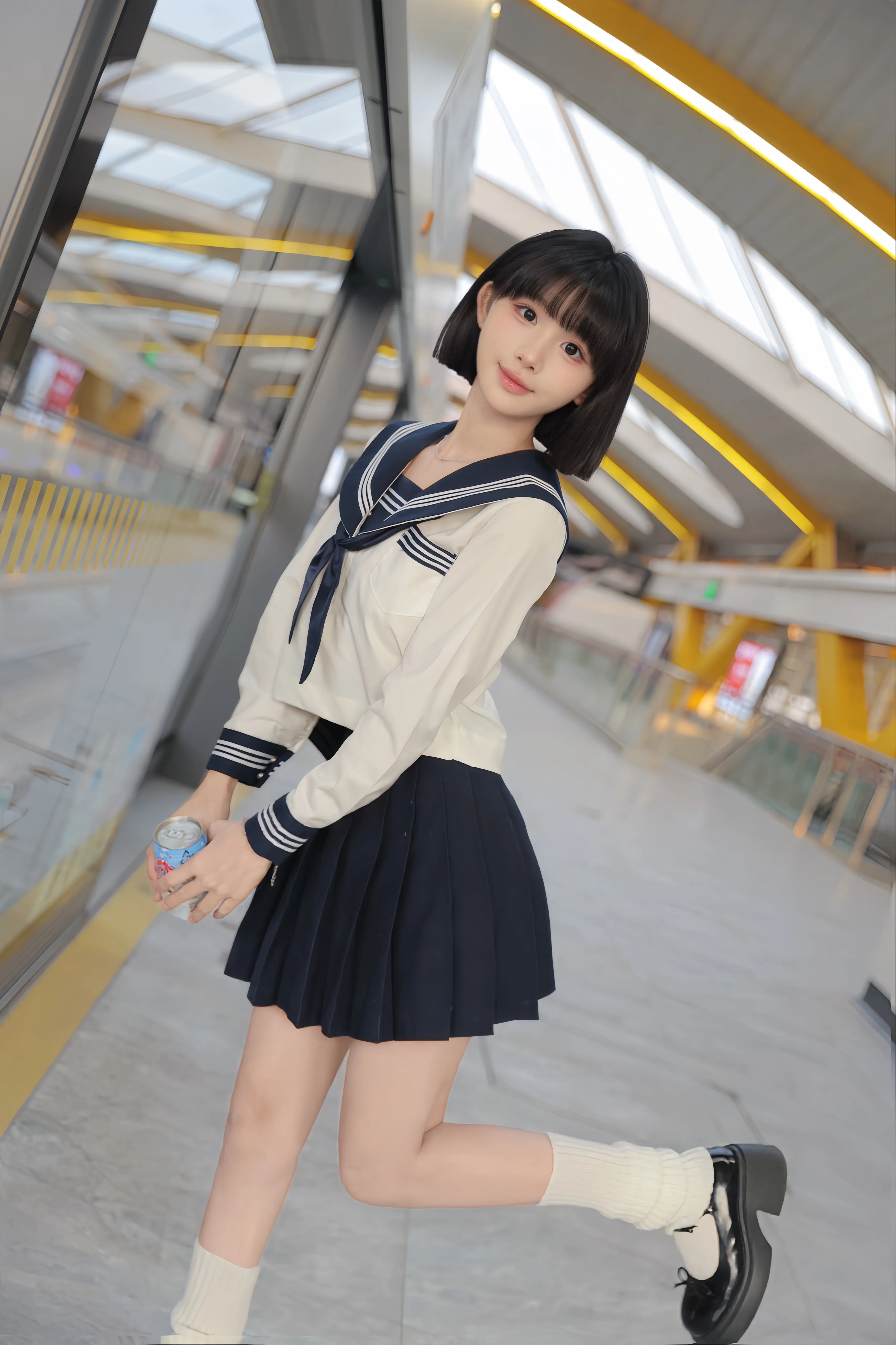 上海短发白虎 Gallery 4