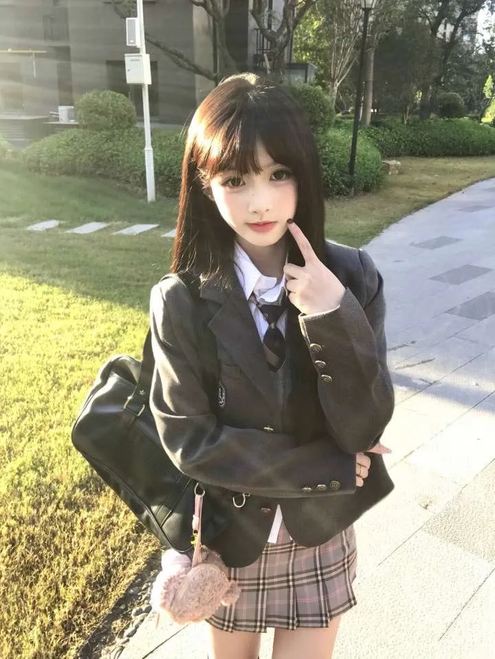 浦东小雨 三点粉嫩 抱起来玩 Gallery 4