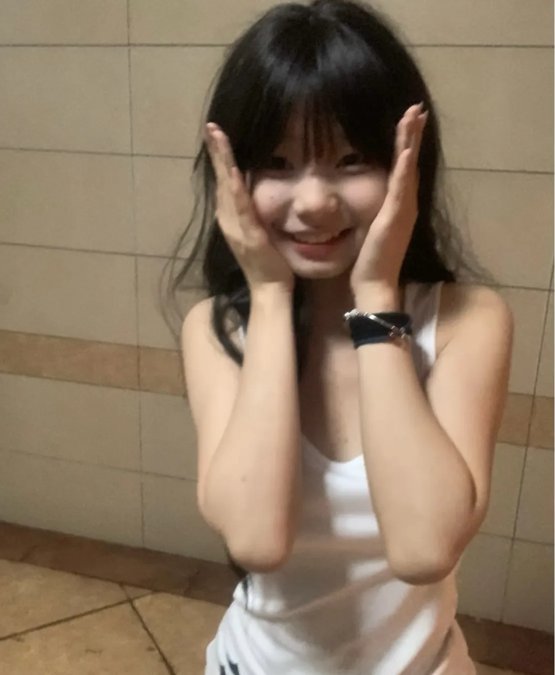 闵行萌萌 刚破处 逼逼紧 💦💦多多 Gallery 4