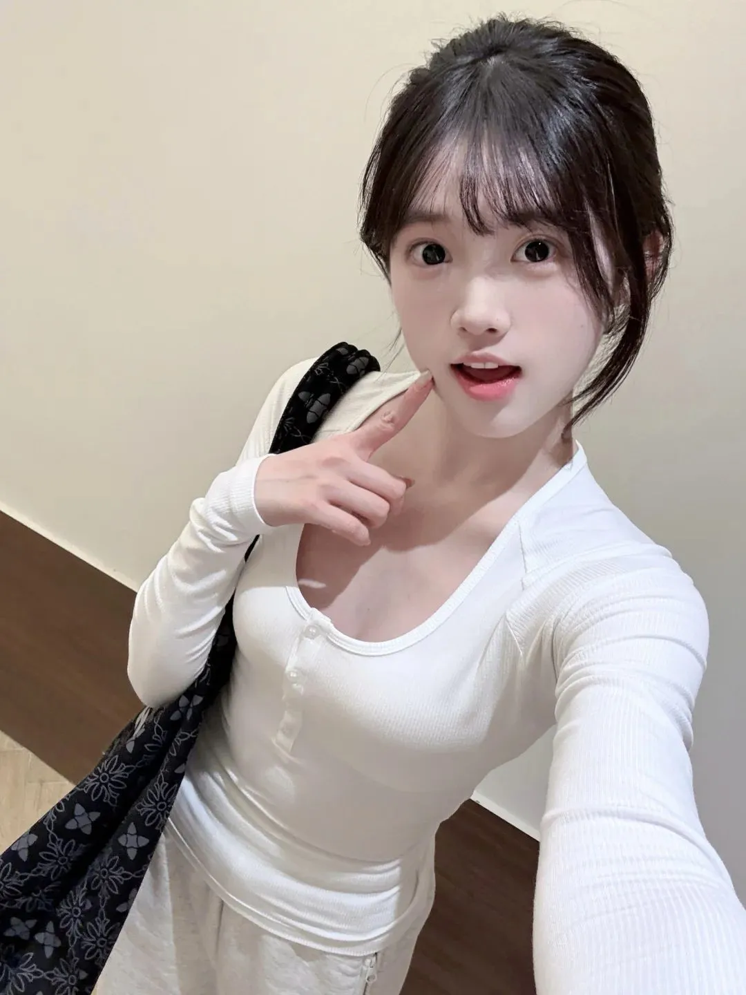 ηηπ°ζζδ½θ΄¨η±ε«ηΈηΈ Gallery 3