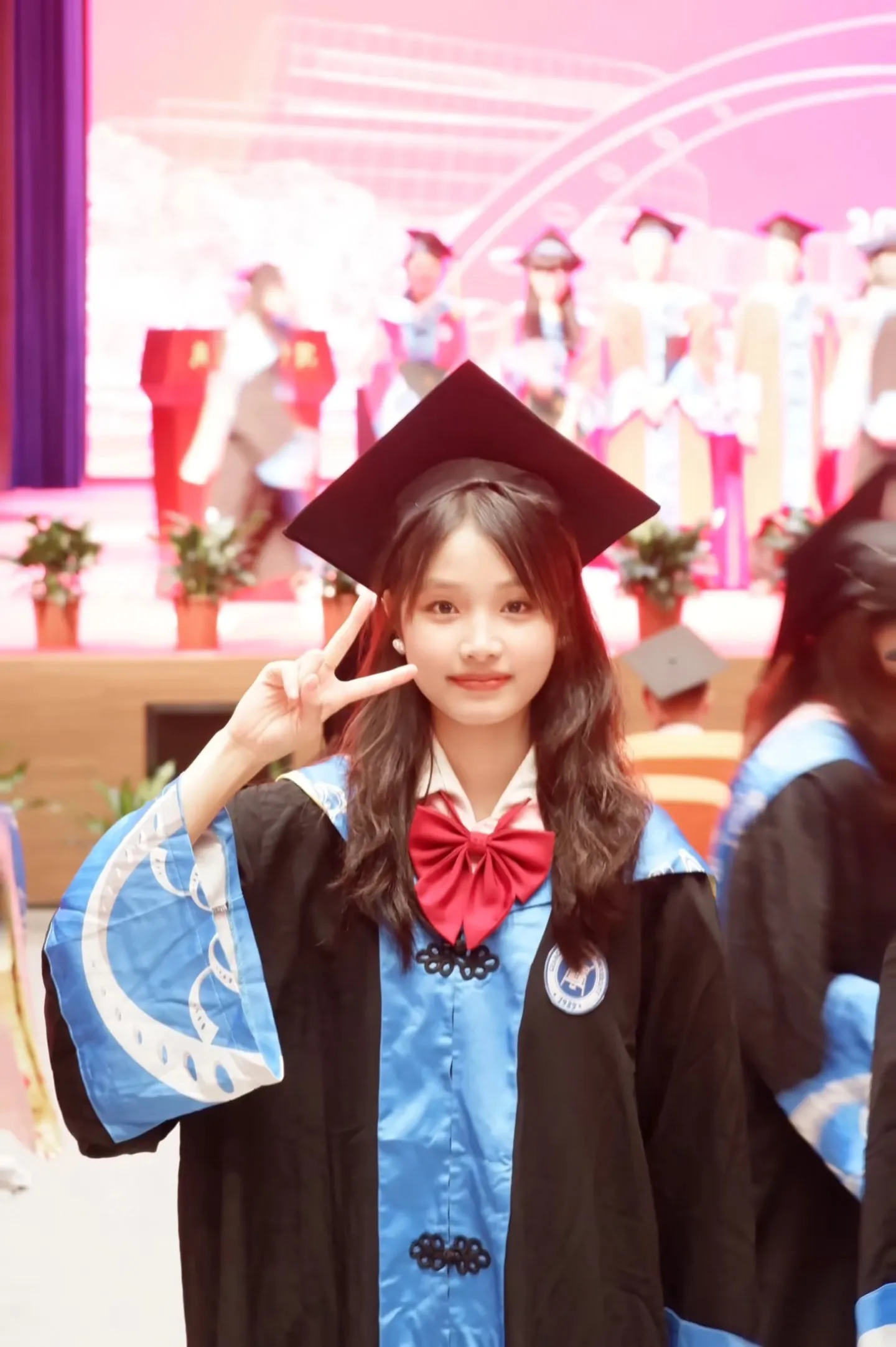 飞儿 刚毕业找不到工作求调教 Gallery 4