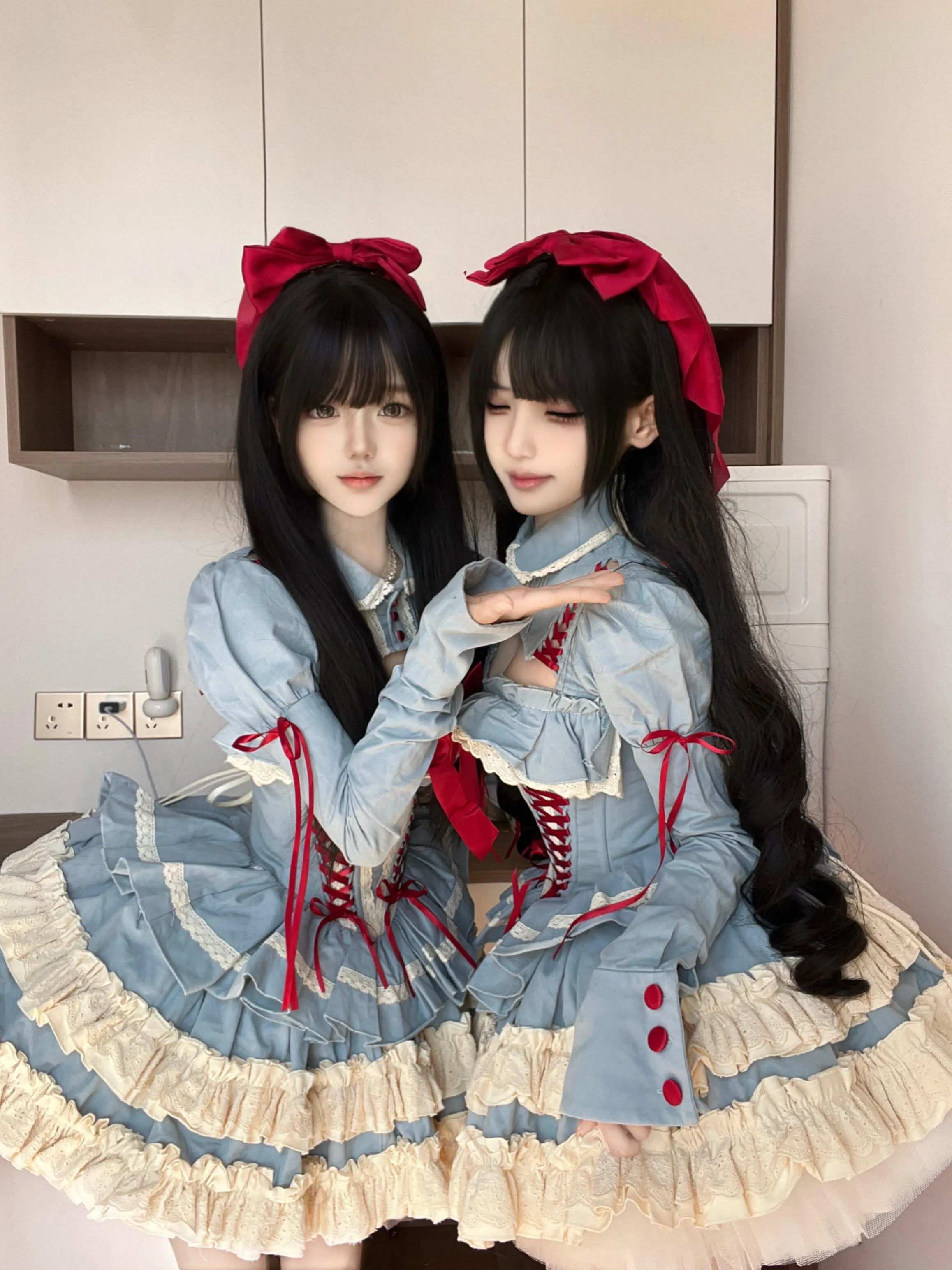 美莹美娜 姐妹花等哥哥来采摘 Gallery 6